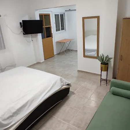 בקצה הקשת - יחידת אירוח מפנקת בירוחם Apartment Exterior photo